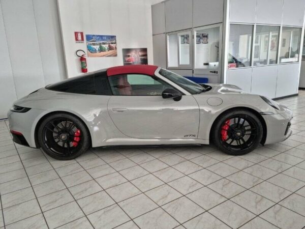 Porsche 911 Targa 4 GTS - immagine 4