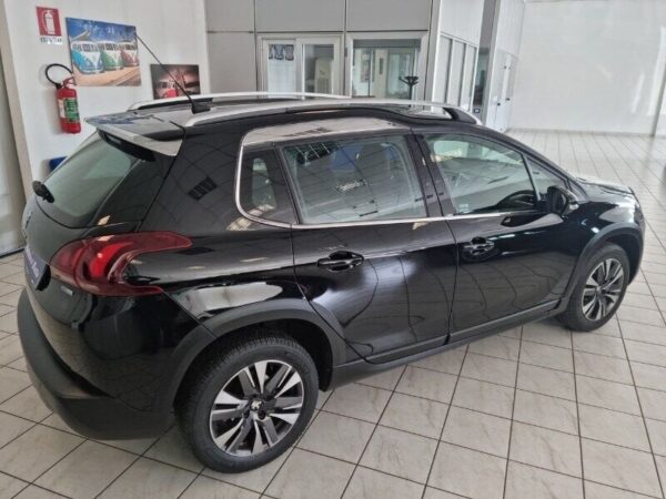 Peugeot 2008 PureTech 82 Allure - immagine 4